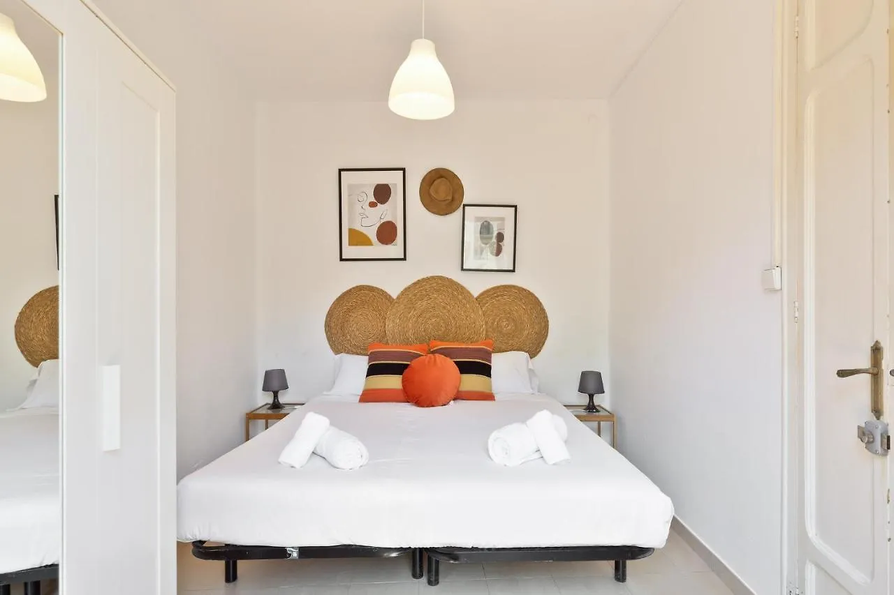 Stay U-Nique Apartments Mistral Barcelona España